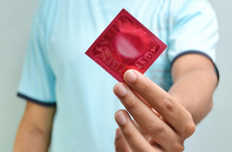 Cách dùng bao cao su đúng cho nam giới trong quan hệ tình dục